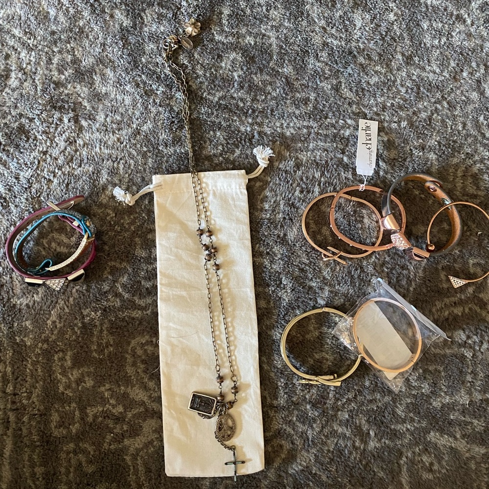 Brand new and guc lot jewelry juicy couture